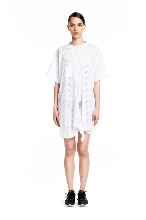 BETH RICHARDS Mesh Knot Dress - White <div>MESH SHORT SLEEVE COVER UP DRESS WITH ENGINEERED FRONT KNOT BETH RICHARDS Mesh Knot Dress - White <div>MESH SHORT SLEEVE COVER UP DRESS WITH ENGINEERED FRONT KNOT