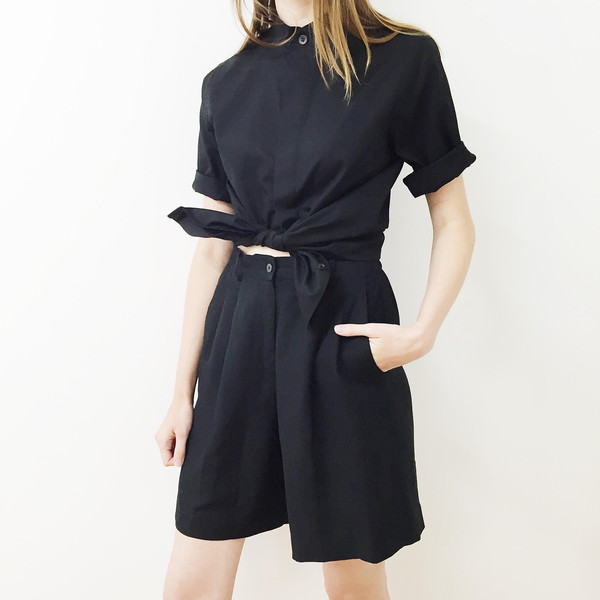 Johan Vintage Black Linen Shorts Johan Vintage Black Linen Shorts
