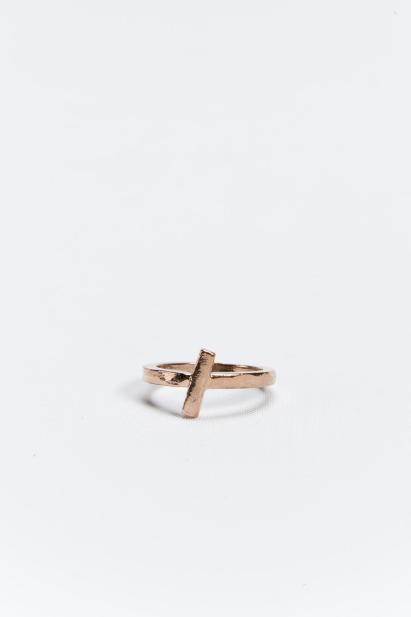 Young Frankk Slash Ring Rose Gold Young Frankk Slash Ring Rose Gold