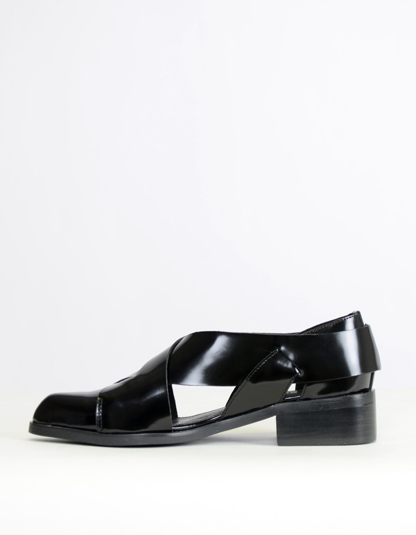 Intentionally Blank Concordia Shoe Black Intentionally Blank Concordia Shoe Black