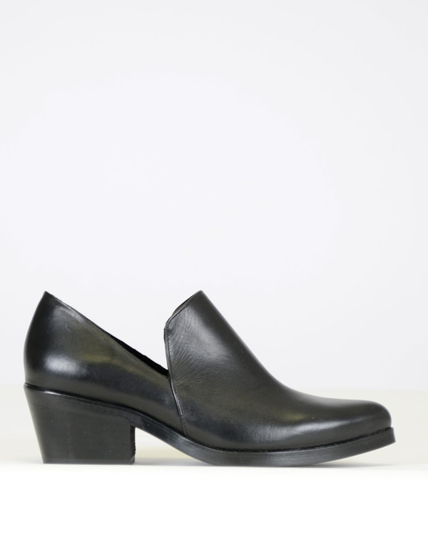 Intentionally Blank Meds Loafer Black Intentionally Blank Meds Loafer Black