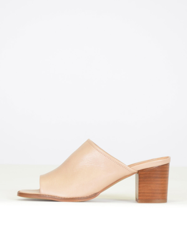 Intentionally Blank Skipper Heeled Slide Nude Intentionally Blank Skipper Heeled Slide Nude