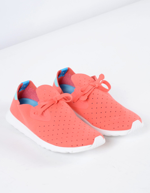 Native Shoes Native Apollo Moc Snapper Red with Cabo Blue and Shell White Native Shoes Native Apollo Moc Snapper Red with Cabo Blue and Shell White