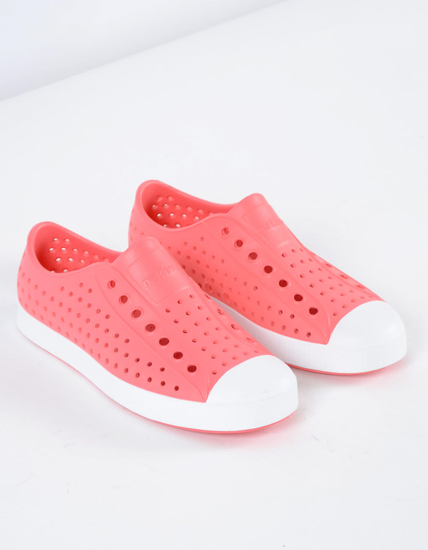 Native Shoes Native Jefferson Snapper Red with Shell White Native Shoes Native Jefferson Snapper Red with Shell White