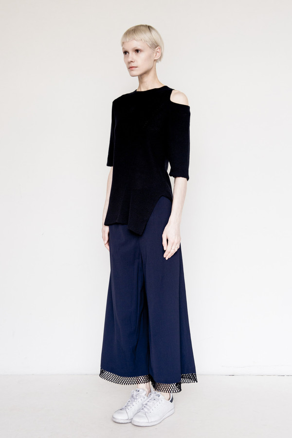 Sayaka Davis Cotton Cropped Shoulder Sweater Sayaka Davis Cotton Cropped Shoulder Sweater