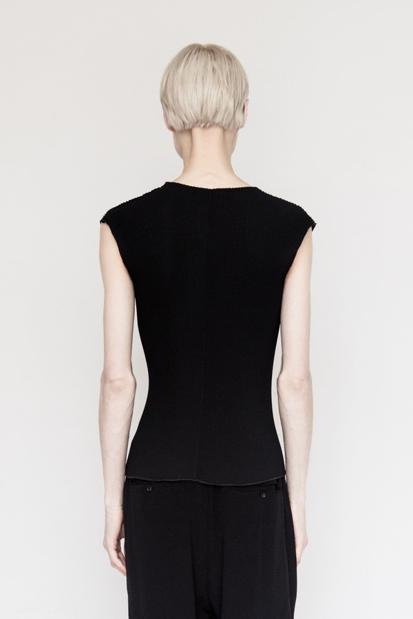 Kallmeyer Pleat Sleeveless Top Kallmeyer Pleat Sleeveless Top