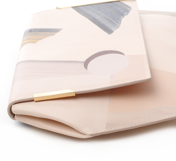 Onesixone Tau Observatorio Clutch Onesixone Tau Observatorio Clutch