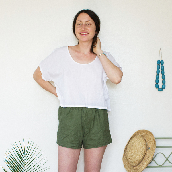 Me & Arrow Crop Top - Lightweight Cotton White Me & Arrow Crop Top - Lightweight Cotton White