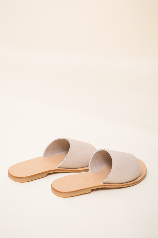 St. Agni Aiko Basic Slides / Nude Leather St. Agni Aiko Basic Slides / Nude Leather
