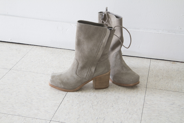 Intentionally Blank PONCHO boot in GREY suede Intentionally Blank PONCHO boot in GREY suede