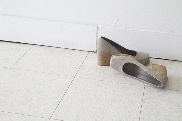 Intentionally Blank FEELING in GREY Suede Intentionally Blank FEELING in GREY Suede