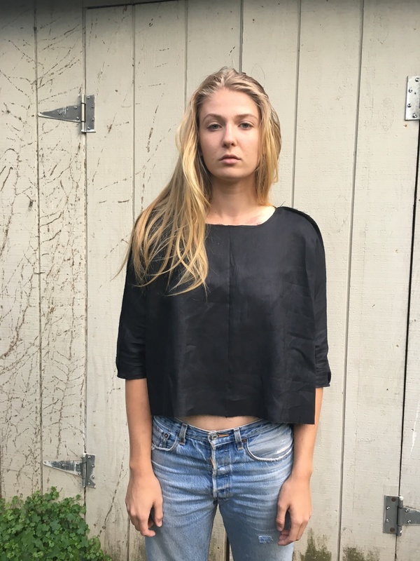 Alexa Stark linen tent shirt Alexa Stark linen tent shirt