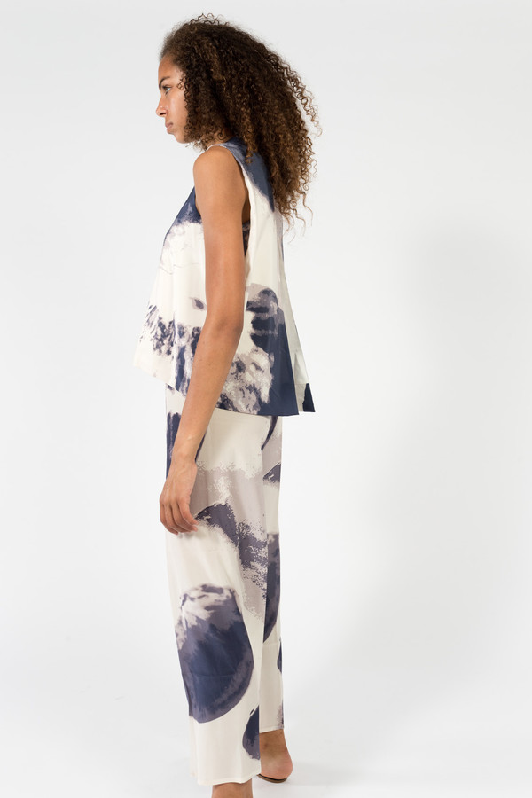 KAAREM Jellyfish Silk Shell Top KAAREM Jellyfish Silk Shell Top
