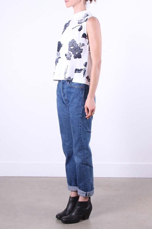 Calder Blake Eliot Tank in White Flower Print Calder Blake Eliot Tank in White Flower Print