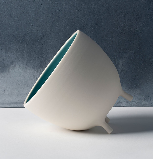 Pigeon Toe Ceramics Large Tripot Pigeon Toe Ceramics Large Tripot