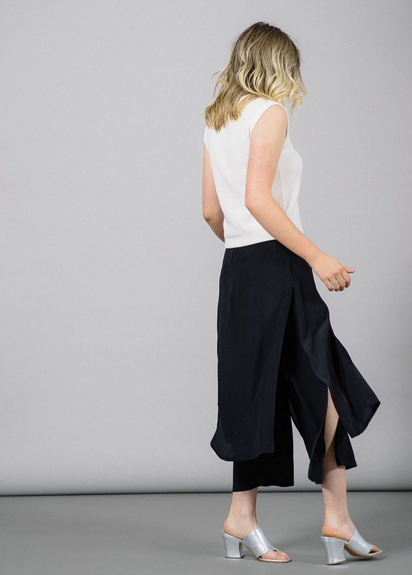 Storm & Marie Morris Sleeveless Top in White Storm & Marie Morris Sleeveless Top in White