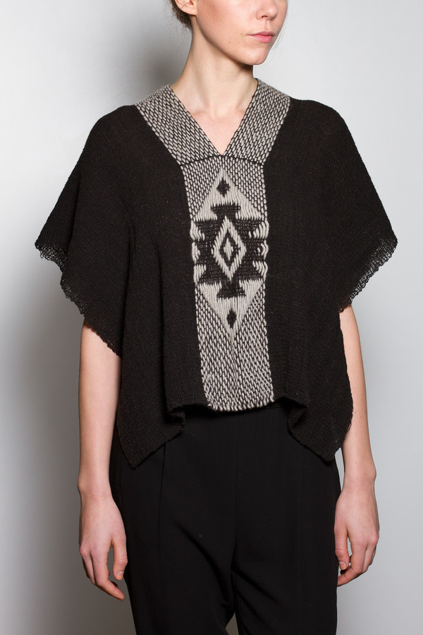 VOZ Symbol Poncho VOZ Symbol Poncho