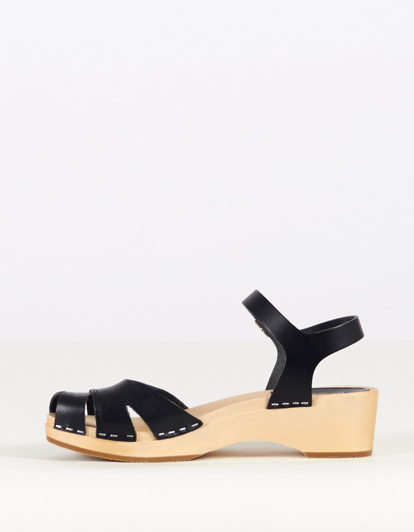 Swedish Hasbeens Suzanne Debutant Clog Black Swedish Hasbeens Suzanne Debutant Clog Black
