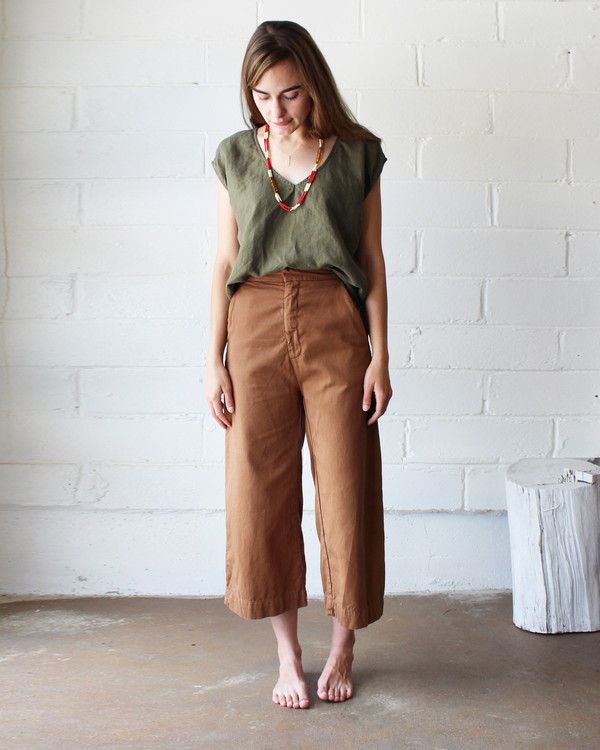 esby EVIE OVERSIZED TOP - OLIVE esby EVIE OVERSIZED TOP - OLIVE