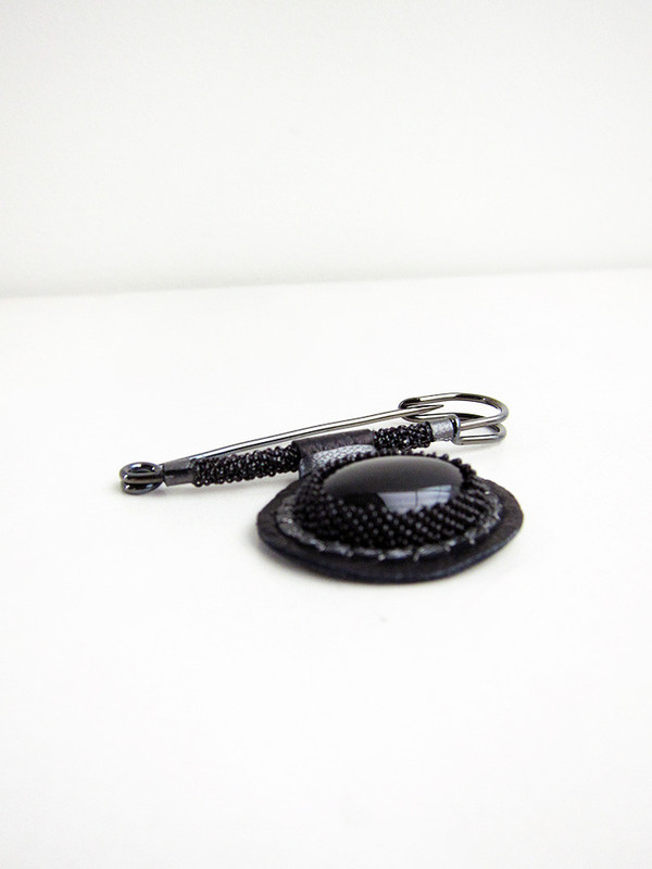 Robin Mollicone Chelsea Brooch, Black Robin Mollicone Chelsea Brooch, Black