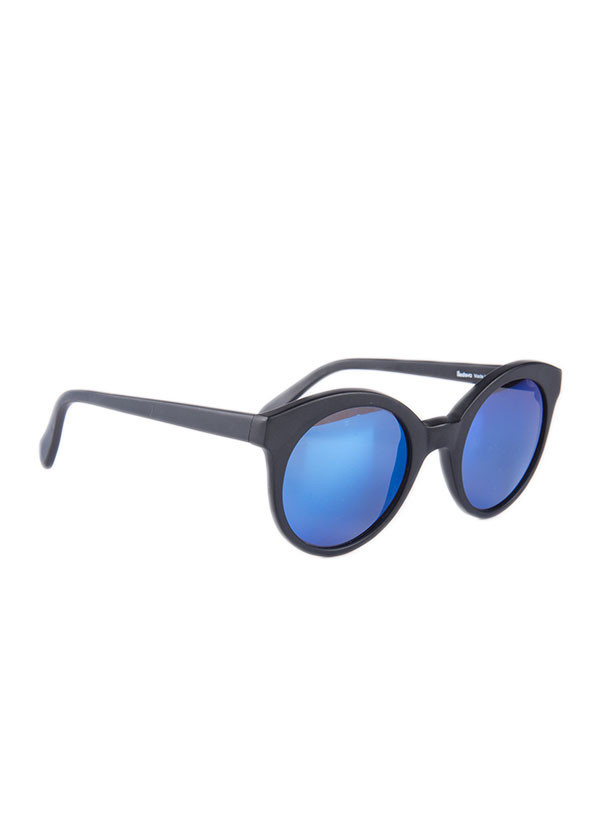 Illesteva - Whitechapel in Matte Black with Blue Mirrored Lenses Illesteva - Whitechapel in Matte Black with Blue Mirrored Lenses