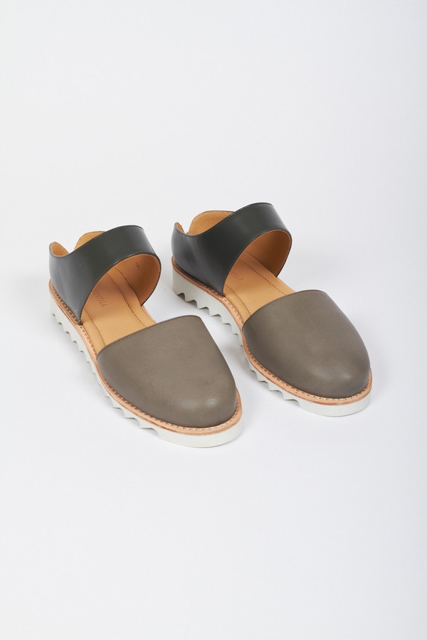 Reality Studio Nana Mules Reality Studio Nana Mules