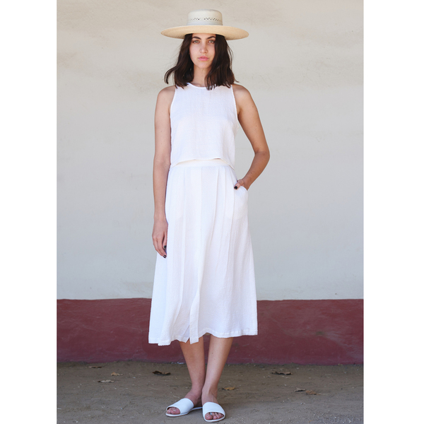 FIRSTRITE PLEATED SKIRT - WHITE FIRSTRITE PLEATED SKIRT - WHITE