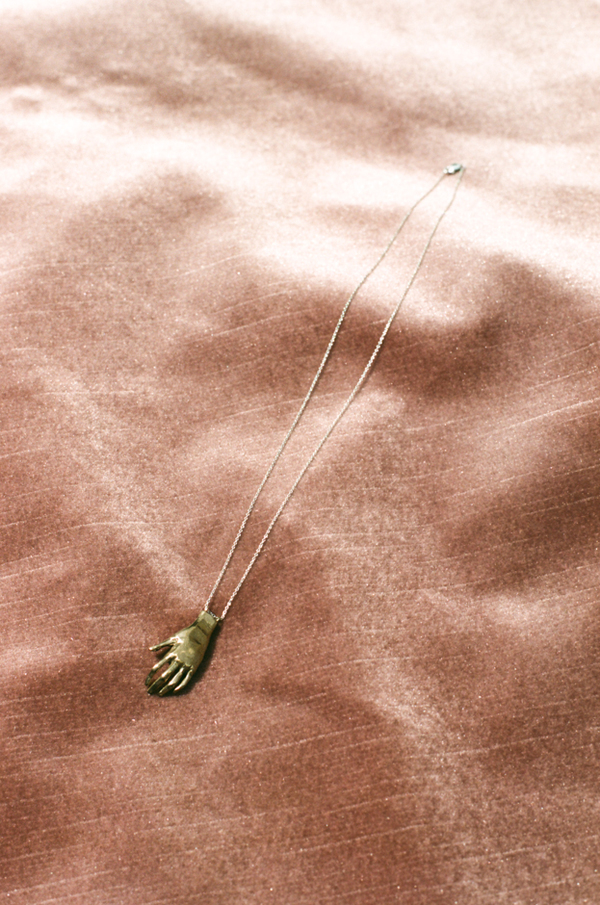 Open House Hand Necklace - bronze/silver Open House Hand Necklace - bronze/silver