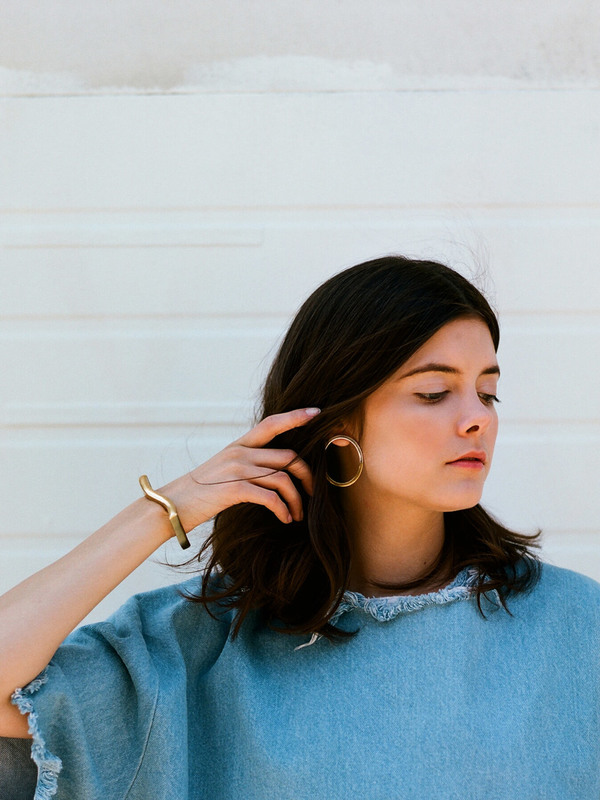 Stvdio Brooklyn Half Hoop Earrings Stvdio Brooklyn Half Hoop Earrings