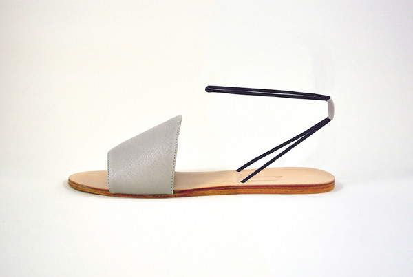 The Palatines Refero Elastic Strap Sandal in Beige/Black The Palatines Refero Elastic Strap Sandal in Beige/Black