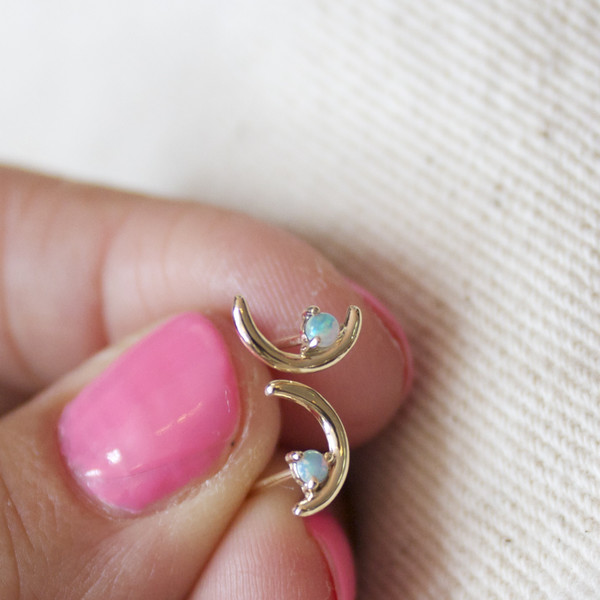 Offest opal earrings Offest opal earrings