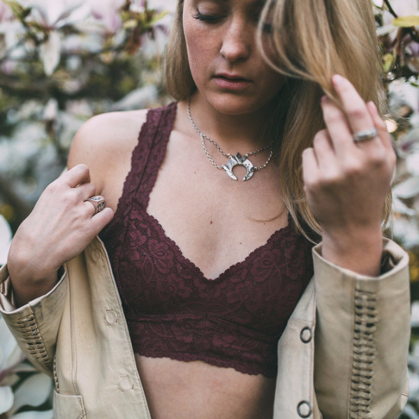 Shannon Munro Sovereign Necklace Shannon Munro Sovereign Necklace