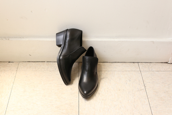 Intentionally Blank RX BLACK LEATHER Intentionally Blank RX BLACK LEATHER