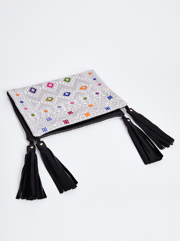 RYE STELA WOVEN CLUTCH RYE STELA WOVEN CLUTCH