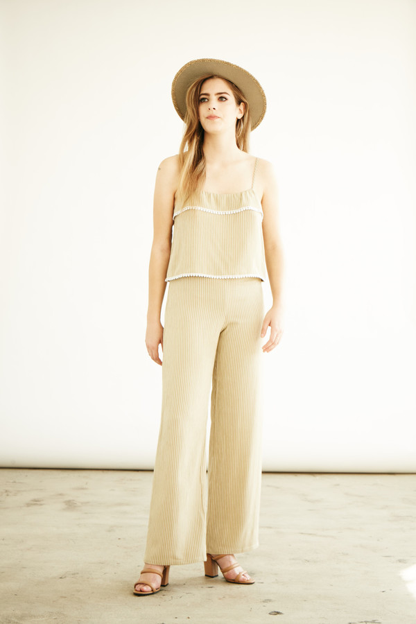 BETWEEN TEN Charlotte Pant - Beige BETWEEN TEN Charlotte Pant - Beige