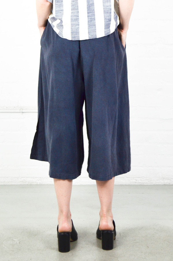 Black Crane Midnight Slit Wide Culotte Black Crane Midnight Slit Wide Culotte