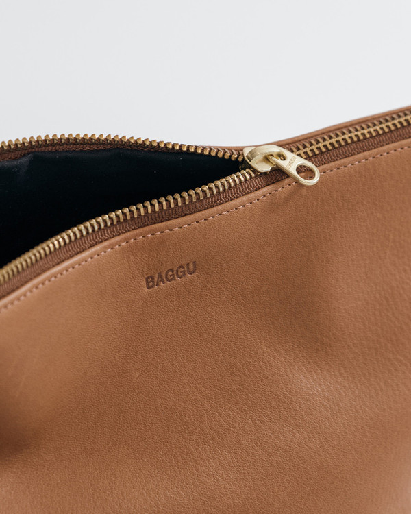 BAGGU Saddle Stash Large Clutch BAGGU Saddle Stash Large Clutch