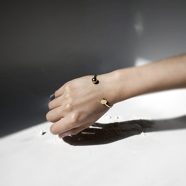 Disc + Sphere Cuff J16 Disc + Sphere Cuff J16
