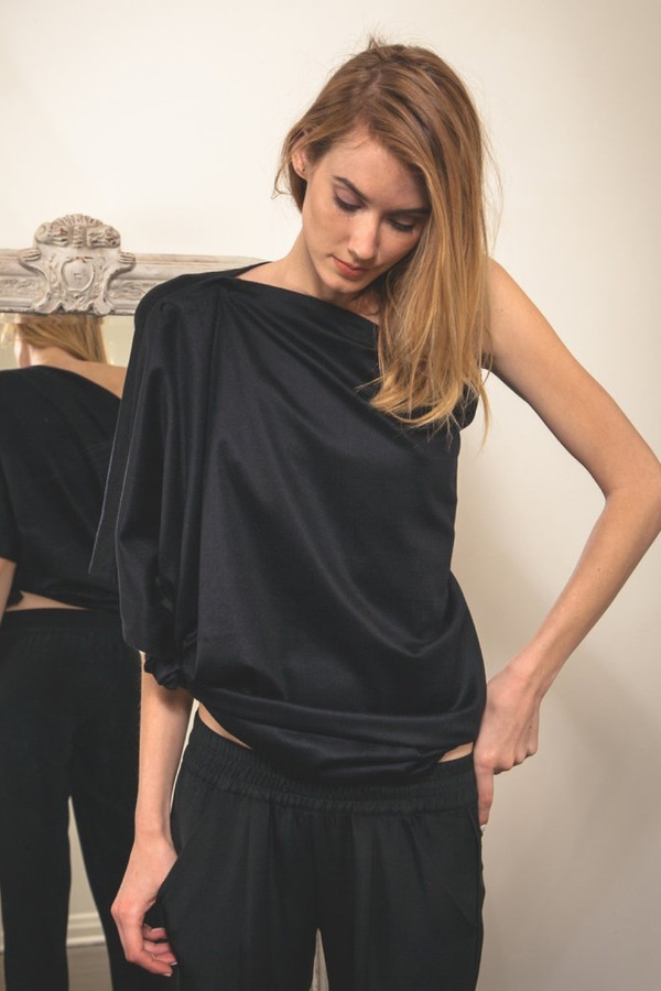Lan Jaenicke Navy Cashmere Poncho Lan Jaenicke Navy Cashmere Poncho