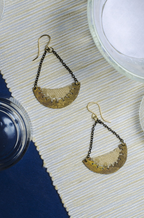 Geography 541 - Tanah Chandeliers Geography 541 - Tanah Chandeliers