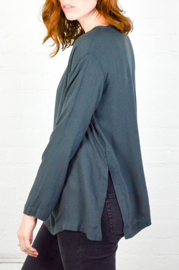 Black Crane Dark Shadow Long Slit Top Black Crane Dark Shadow Long Slit Top