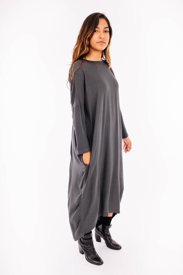 Black Crane Pleated Cocoon Dress (Dark Shadow) Black Crane Pleated Cocoon Dress (Dark Shadow)
