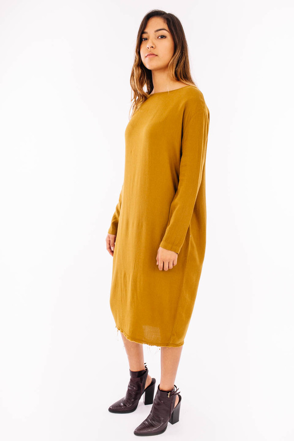 Black Crane Slim Dress (Gold Brown) Black Crane Slim Dress (Gold Brown)