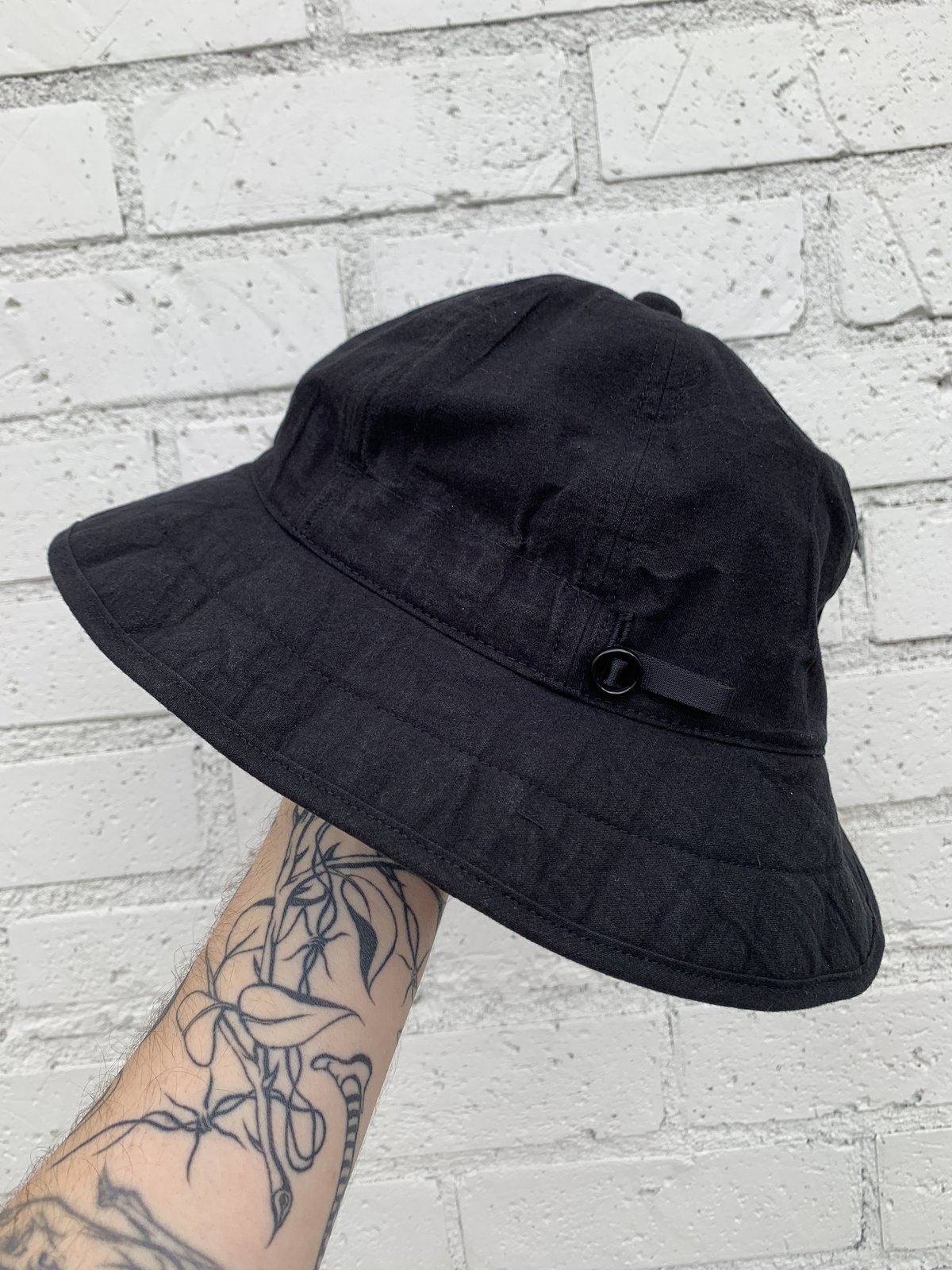 MAN-TLE R8 CAP Wax Six Panel Bucket Hat 