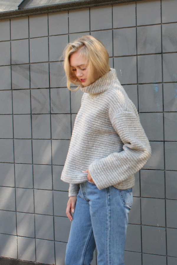 Horses Atelier HORSES CROPPED TURTLENECK Horses Atelier HORSES CROPPED TURTLENECK