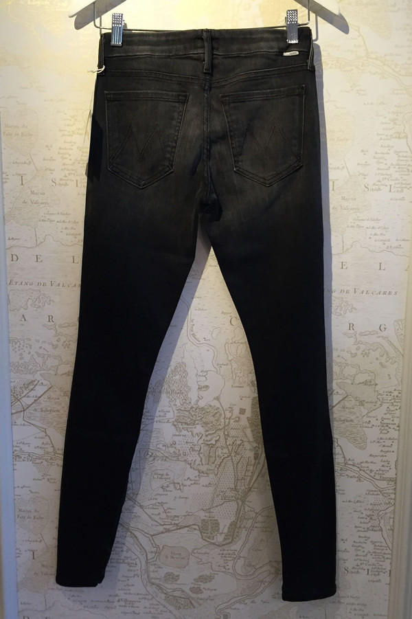 Mother Denim 'The Looker' in Rebels and Lovers Mother Denim 'The Looker' in Rebels and Lovers