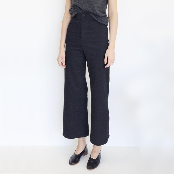 Laurs Kemp Black Wide Leg Crop Pant Laurs Kemp Black Wide Leg Crop Pant