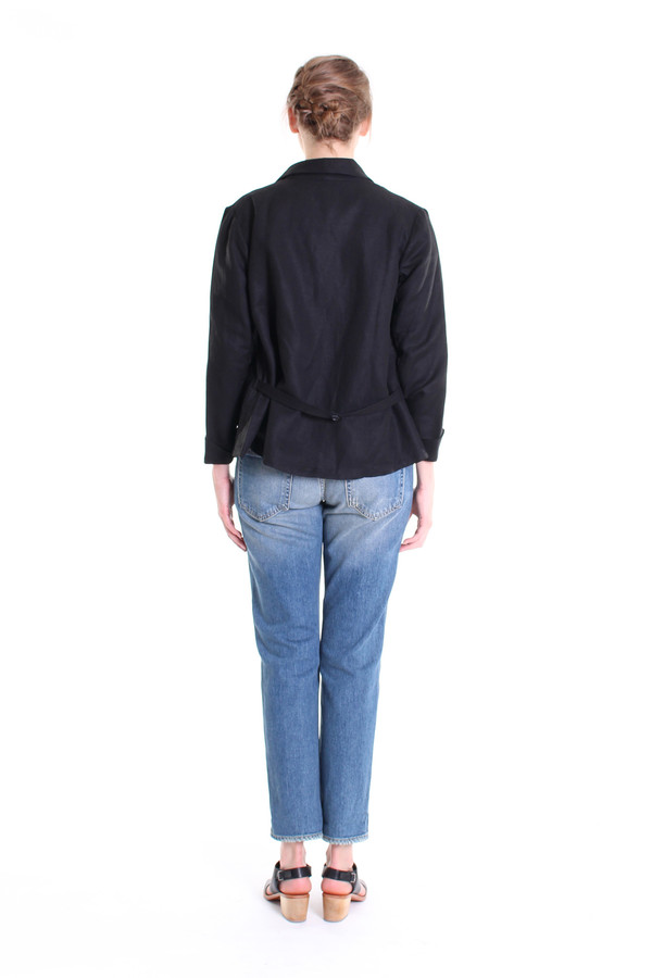 The Podolls Latitude blazer in black The Podolls Latitude blazer in black