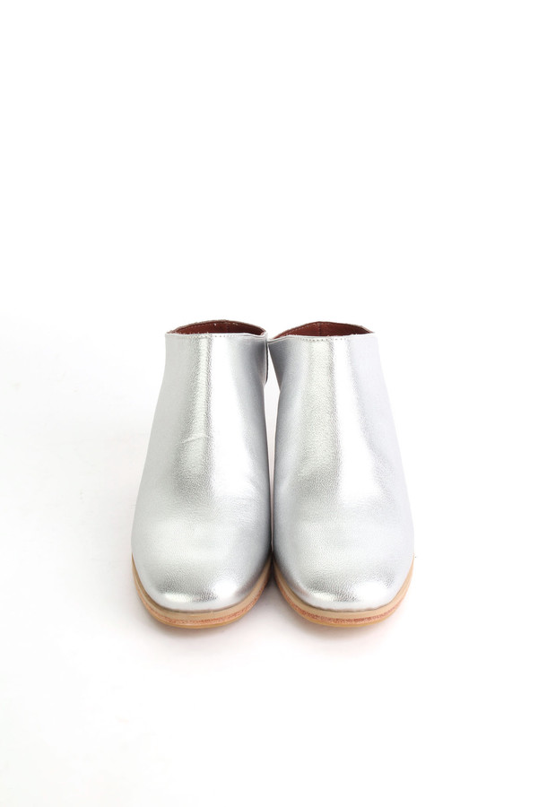 Rachel Comey Mars mule in silver kidskin Rachel Comey Mars mule in silver kidskin
