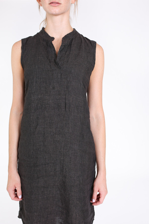 Sleeveless shirt dress in espresso Sleeveless shirt dress in espresso